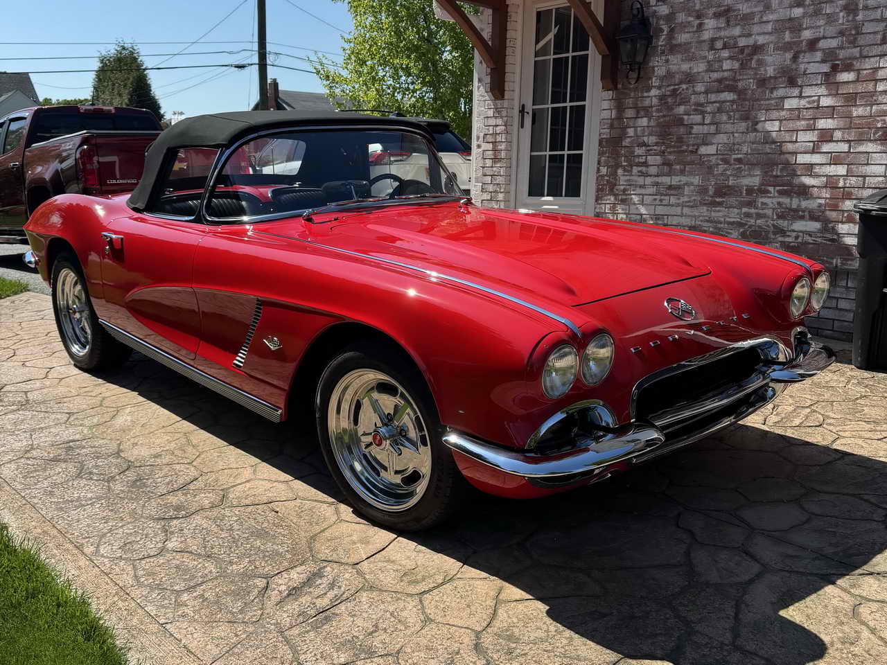 TheVetteNet.com - 1962 Corvette Convertible Roman Red